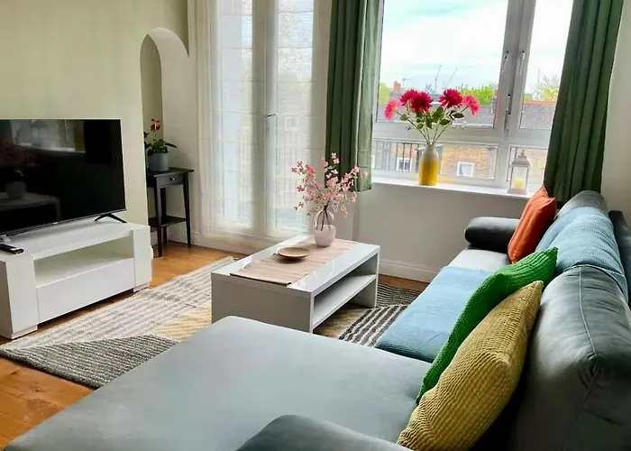 2 Bedroom Flat Bermondsey Tower Bridge