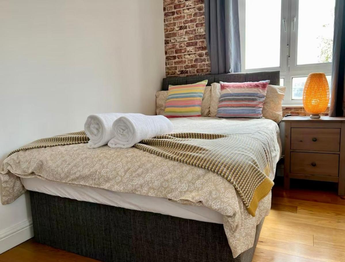 2 Bedroom Flat Bermondsey Tower Bridge *