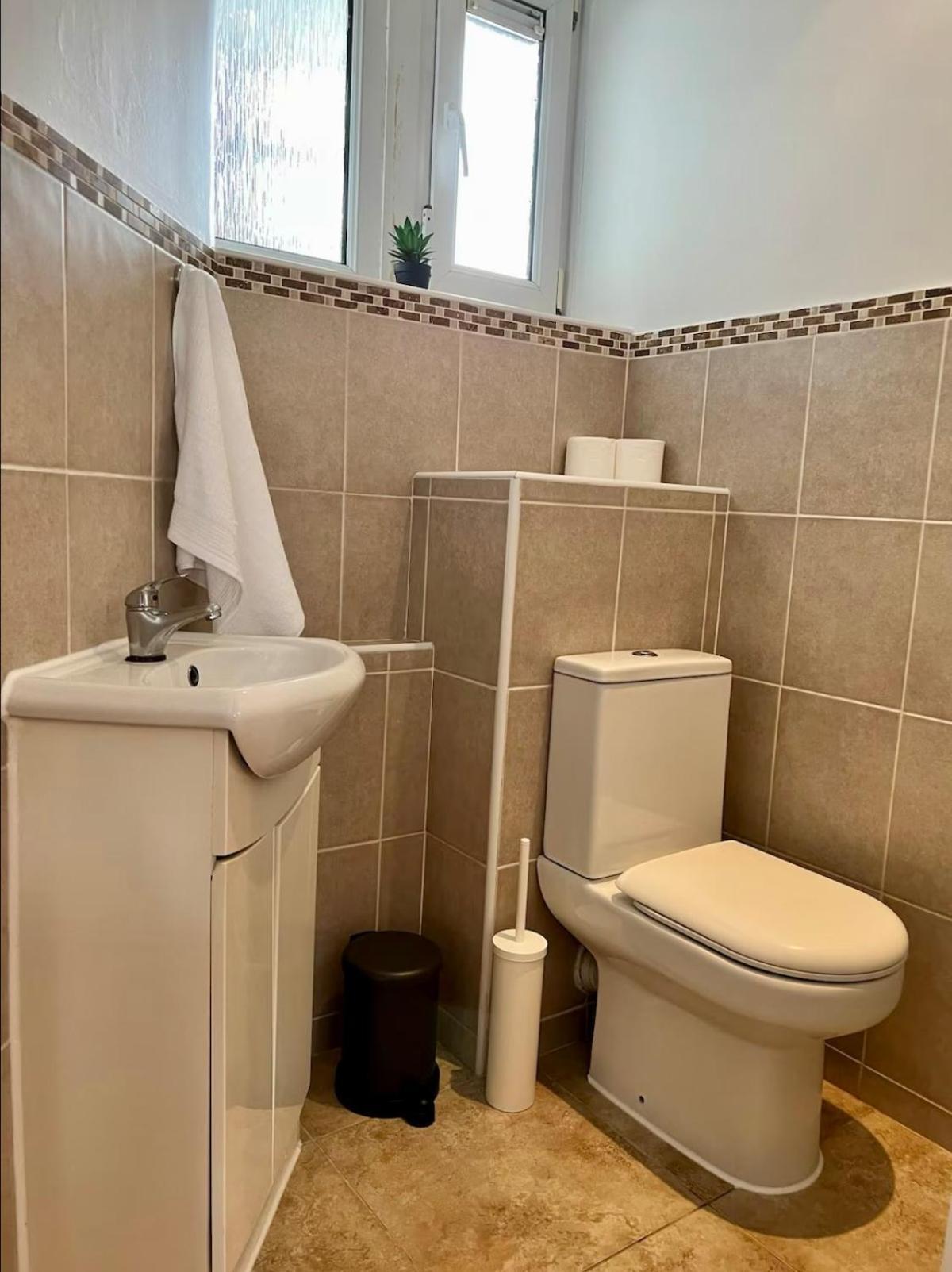 2 Bedroom Flat Bermondsey Tower Bridge London